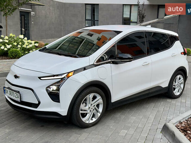 Белый Шевроле Bolt EV, объемом двигателя 0 л и пробегом 24 тыс. км за 18800 $, фото 1 на Automoto.ua