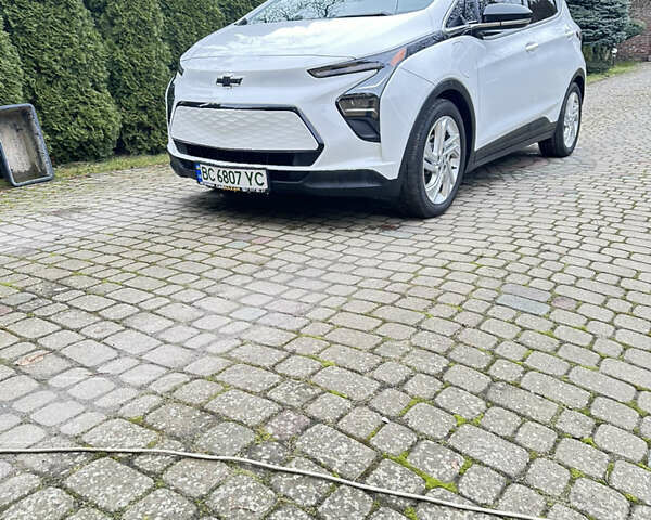 Белый Шевроле Bolt EV, объемом двигателя 0 л и пробегом 38 тыс. км за 18500 $, фото 13 на Automoto.ua
