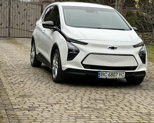 Белый Шевроле Bolt EV, объемом двигателя 0 л и пробегом 38 тыс. км за 18500 $, фото 27 на Automoto.ua