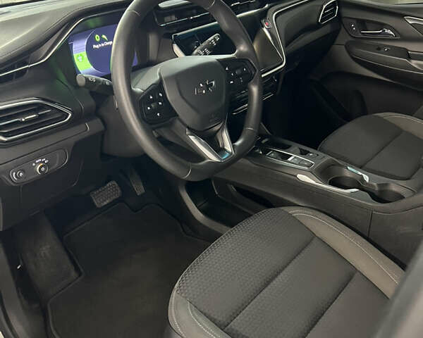 Белый Шевроле Bolt EV, объемом двигателя 0 л и пробегом 29 тыс. км за 17500 $, фото 8 на Automoto.ua