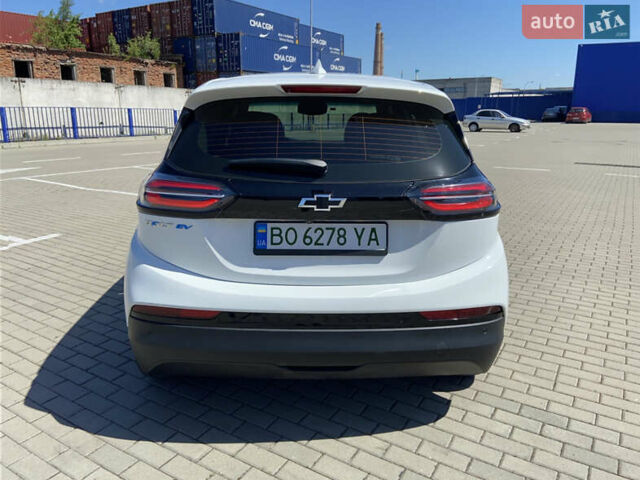 Белый Шевроле Bolt EV, объемом двигателя 0 л и пробегом 51 тыс. км за 17300 $, фото 5 на Automoto.ua
