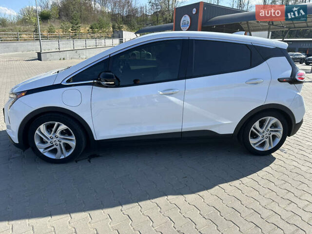 Белый Шевроле Bolt EV, объемом двигателя 0 л и пробегом 83 тыс. км за 16400 $, фото 12 на Automoto.ua