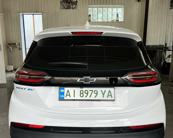 Белый Шевроле Bolt EV, объемом двигателя 0 л и пробегом 29 тыс. км за 17500 $, фото 3 на Automoto.ua