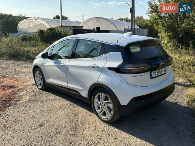 Белый Шевроле Bolt EV, объемом двигателя 0 л и пробегом 28 тыс. км за 18400 $, фото 1 на Automoto.ua