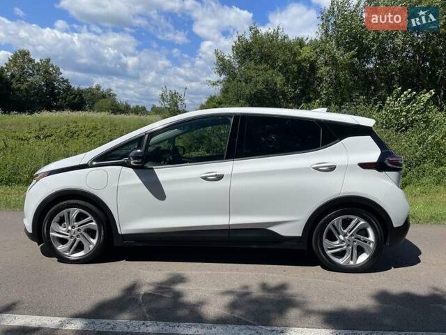 Белый Шевроле Bolt EV, объемом двигателя 0 л и пробегом 20 тыс. км за 19999 $, фото 4 на Automoto.ua
