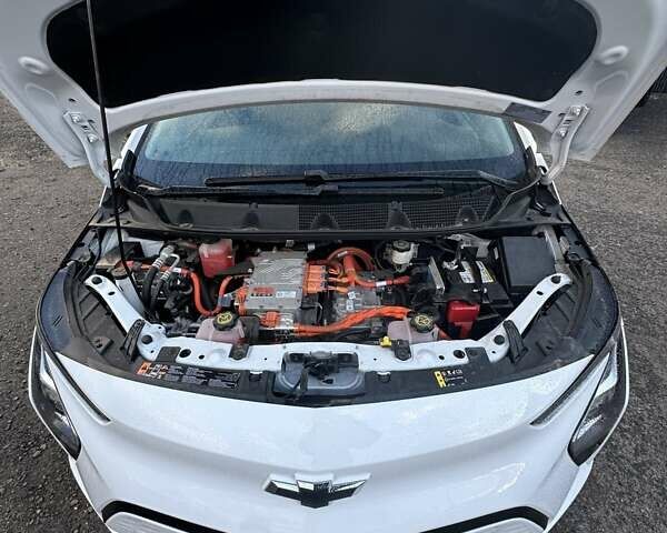 Белый Шевроле Bolt EV, объемом двигателя 0 л и пробегом 41 тыс. км за 16999 $, фото 43 на Automoto.ua