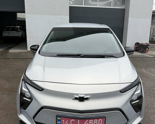 Белый Шевроле Bolt EV, объемом двигателя 0 л и пробегом 85 тыс. км за 17300 $, фото 12 на Automoto.ua