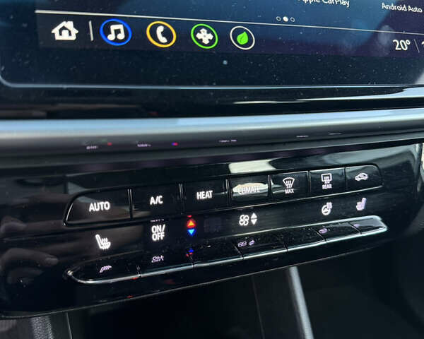 Белый Шевроле Bolt EV, объемом двигателя 0 л и пробегом 59 тыс. км за 17000 $, фото 18 на Automoto.ua