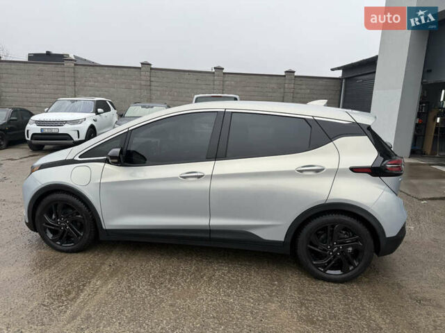 Белый Шевроле Bolt EV, объемом двигателя 0 л и пробегом 85 тыс. км за 17300 $, фото 5 на Automoto.ua