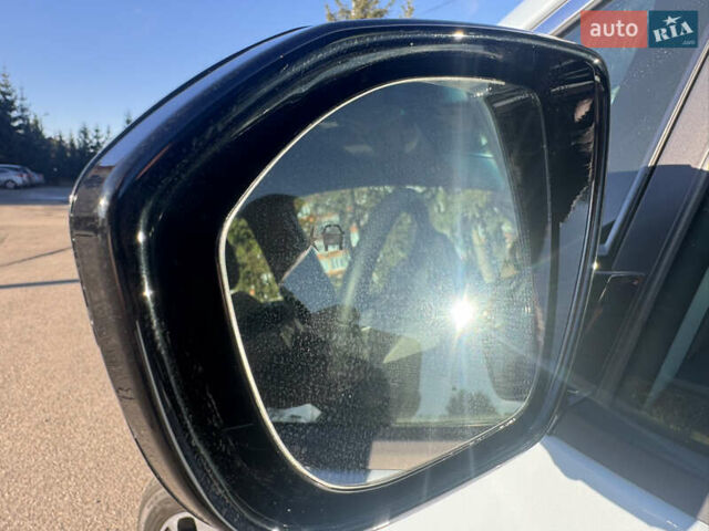 Білий Шевроле Bolt EV, об'ємом двигуна 0 л та пробігом 13 тис. км за 18350 $, фото 7 на Automoto.ua