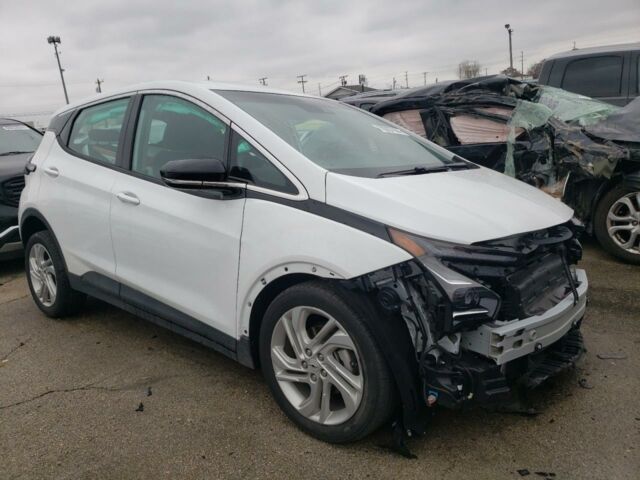 Белый Шевроле Bolt EV, объемом двигателя 0 л и пробегом 22 тыс. км за 12000 $, фото 2 на Automoto.ua
