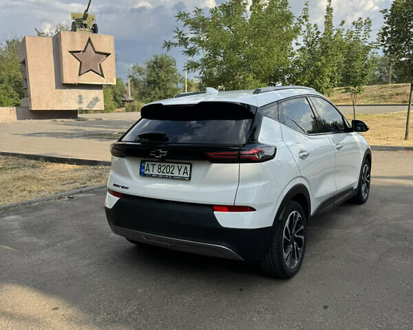 Белый Шевроле Bolt EV, объемом двигателя 0 л и пробегом 77 тыс. км за 21500 $, фото 6 на Automoto.ua
