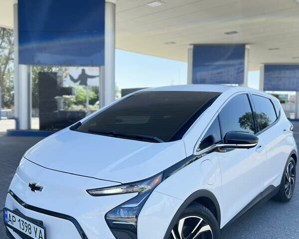 Белый Шевроле Bolt EV, объемом двигателя 0 л и пробегом 27 тыс. км за 18900 $, фото 11 на Automoto.ua
