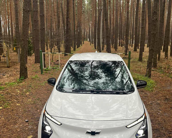 Белый Шевроле Bolt EV, объемом двигателя 0 л и пробегом 16 тыс. км за 18500 $, фото 1 на Automoto.ua