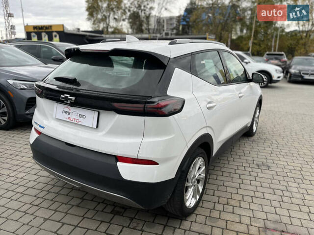 Белый Шевроле Bolt EV, объемом двигателя 0 л и пробегом 154 тыс. км за 15700 $, фото 6 на Automoto.ua