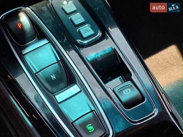 Белый Шевроле Bolt EV, объемом двигателя 0 л и пробегом 43 тыс. км за 5300 $, фото 18 на Automoto.ua