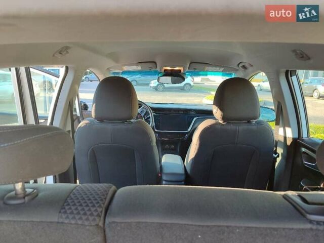 Белый Шевроле Bolt EV, объемом двигателя 0 л и пробегом 15 тыс. км за 18899 $, фото 26 на Automoto.ua