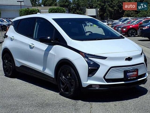 Белый Шевроле Bolt EV, объемом двигателя 0 л и пробегом 43 тыс. км за 5300 $, фото 5 на Automoto.ua