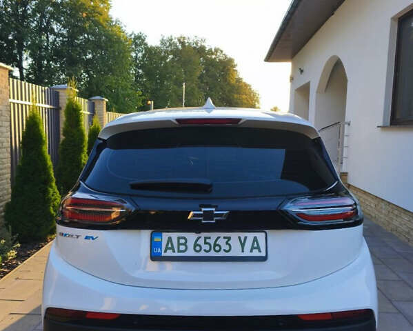 Білий Шевроле Bolt EV, об'ємом двигуна 0 л та пробігом 64 тис. км за 16700 $, фото 4 на Automoto.ua