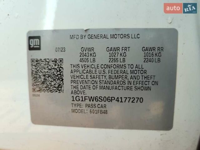 Белый Шевроле Bolt EV, объемом двигателя 0 л и пробегом 15 тыс. км за 18899 $, фото 42 на Automoto.ua