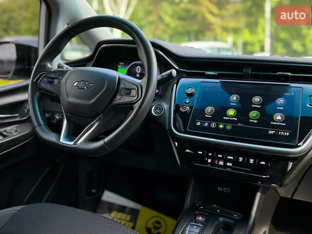 Белый Шевроле Bolt EV, объемом двигателя 0 л и пробегом 36 тыс. км за 18999 $, фото 12 на Automoto.ua