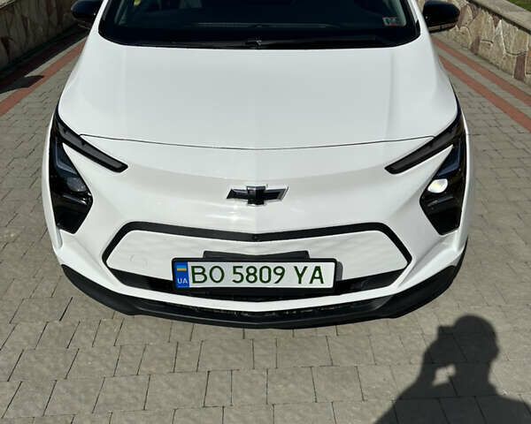 Білий Шевроле Bolt EV, об'ємом двигуна 0 л та пробігом 22 тис. км за 18500 $, фото 2 на Automoto.ua