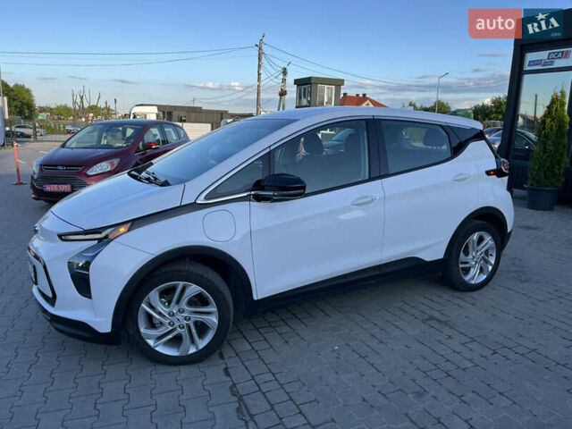 Белый Шевроле Bolt EV, объемом двигателя 0 л и пробегом 24 тыс. км за 17950 $, фото 10 на Automoto.ua