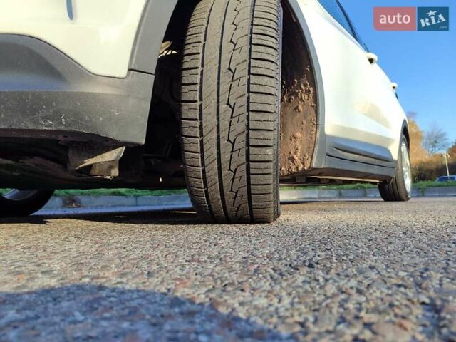 Белый Шевроле Bolt EV, объемом двигателя 0 л и пробегом 15 тыс. км за 18899 $, фото 19 на Automoto.ua