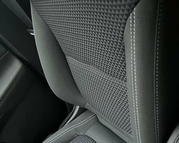 Белый Шевроле Bolt EV, объемом двигателя 0 л и пробегом 16 тыс. км за 18500 $, фото 21 на Automoto.ua