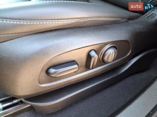 Белый Шевроле Bolt EV, объемом двигателя 0 л и пробегом 43 тыс. км за 5300 $, фото 20 на Automoto.ua