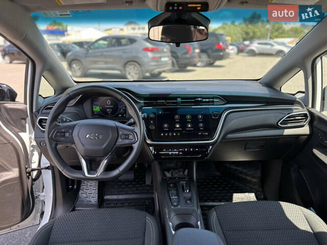 Белый Шевроле Bolt EV, объемом двигателя 0 л и пробегом 29 тыс. км за 19500 $, фото 15 на Automoto.ua