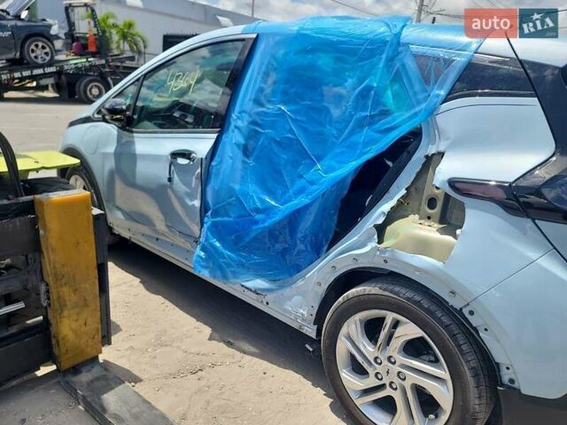 Белый Шевроле Bolt EV, объемом двигателя 0 л и пробегом 6 тыс. км за 14000 $, фото 7 на Automoto.ua