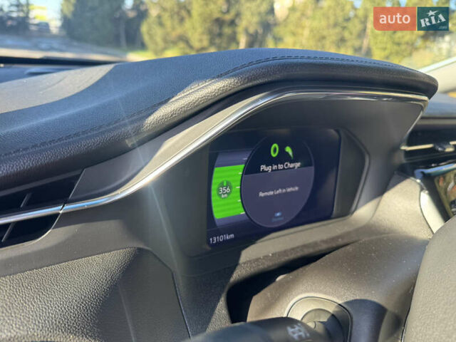 Білий Шевроле Bolt EV, об'ємом двигуна 0 л та пробігом 13 тис. км за 18350 $, фото 1 на Automoto.ua