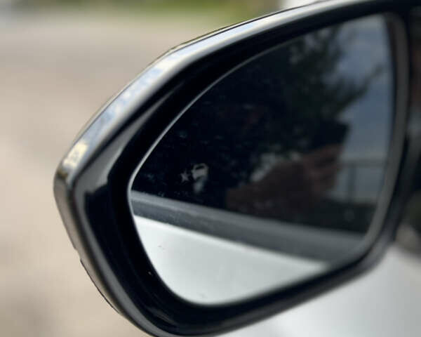 Белый Шевроле Bolt EV, объемом двигателя 0 л и пробегом 38 тыс. км за 19700 $, фото 15 на Automoto.ua