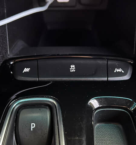 Белый Шевроле Bolt EV, объемом двигателя 0 л и пробегом 38 тыс. км за 19700 $, фото 12 на Automoto.ua