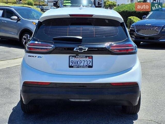 Белый Шевроле Bolt EV, объемом двигателя 0 л и пробегом 43 тыс. км за 5300 $, фото 2 на Automoto.ua