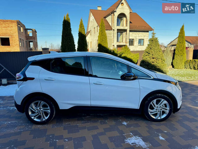 Білий Шевроле Bolt EV, об'ємом двигуна 0 л та пробігом 26 тис. км за 19950 $, фото 6 на Automoto.ua