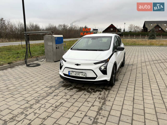 Белый Шевроле Bolt EV, объемом двигателя 0 л и пробегом 37 тыс. км за 18950 $, фото 8 на Automoto.ua