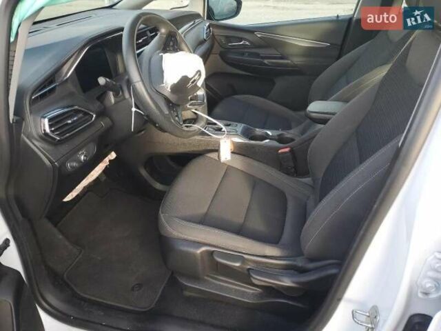 Белый Шевроле Bolt EV, объемом двигателя 0 л и пробегом 73 тыс. км за 9400 $, фото 4 на Automoto.ua