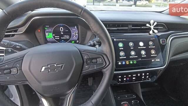 Белый Шевроле Bolt EV, объемом двигателя 0 л и пробегом 7 тыс. км за 22500 $, фото 16 на Automoto.ua