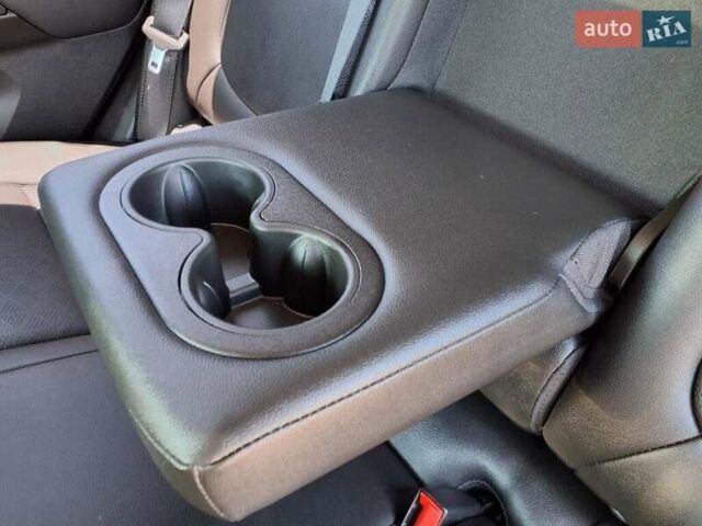 Белый Шевроле Bolt EV, объемом двигателя 0 л и пробегом 43 тыс. км за 5300 $, фото 24 на Automoto.ua