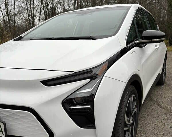 Белый Шевроле Bolt EV, объемом двигателя 0 л и пробегом 37 тыс. км за 18950 $, фото 10 на Automoto.ua