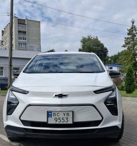 Белый Шевроле Bolt EV, объемом двигателя 0 л и пробегом 39 тыс. км за 19000 $, фото 5 на Automoto.ua
