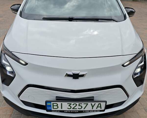 Белый Шевроле Bolt EV, объемом двигателя 0 л и пробегом 52 тыс. км за 17700 $, фото 12 на Automoto.ua