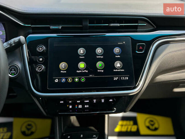 Белый Шевроле Bolt EV, объемом двигателя 0 л и пробегом 36 тыс. км за 18999 $, фото 14 на Automoto.ua