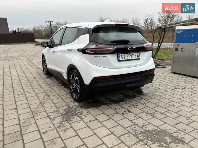 Белый Шевроле Bolt EV, объемом двигателя 0 л и пробегом 37 тыс. км за 18950 $, фото 4 на Automoto.ua