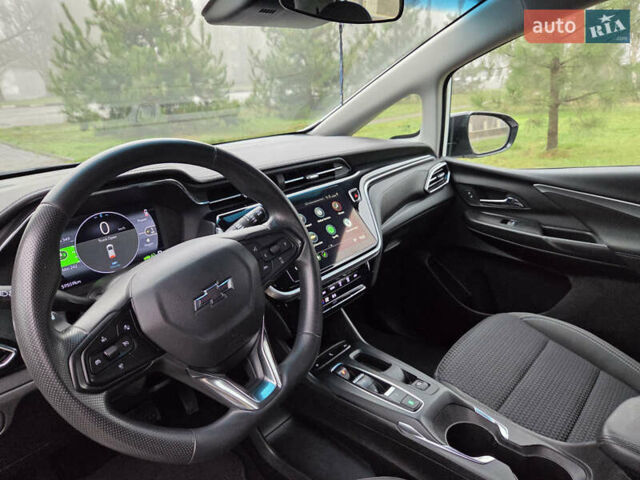 Белый Шевроле Bolt EV, объемом двигателя 0 л и пробегом 59 тыс. км за 17300 $, фото 15 на Automoto.ua