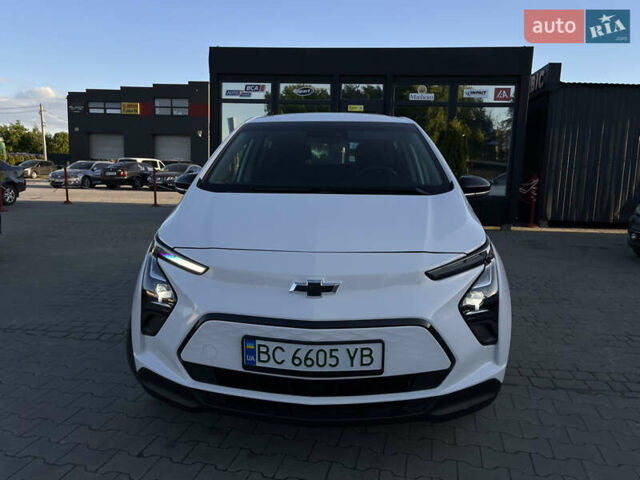 Белый Шевроле Bolt EV, объемом двигателя 0 л и пробегом 24 тыс. км за 17950 $, фото 1 на Automoto.ua