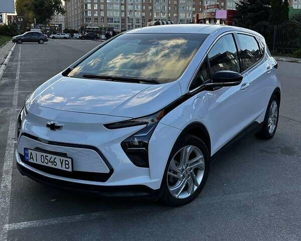 Белый Шевроле Bolt EV, объемом двигателя 0 л и пробегом 33 тыс. км за 18300 $, фото 10 на Automoto.ua