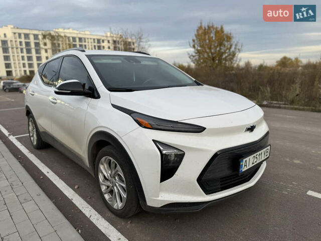 Белый Шевроле Bolt EV, объемом двигателя 0 л и пробегом 85 тыс. км за 19800 $, фото 2 на Automoto.ua